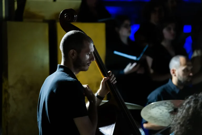 CB BAND DuomoEN2_8233EN2_8233