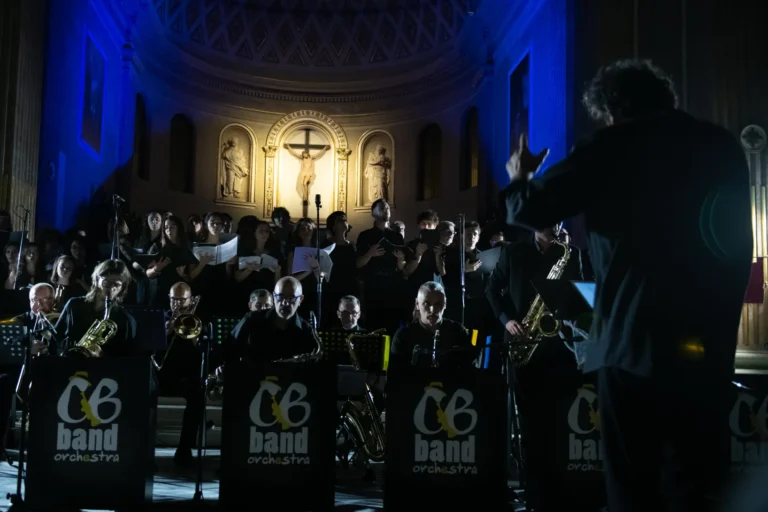CB BAND DuomoEN2_8344EN2_8344