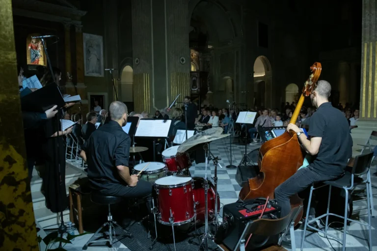 CB BAND DuomoEN2_8370EN2_8370