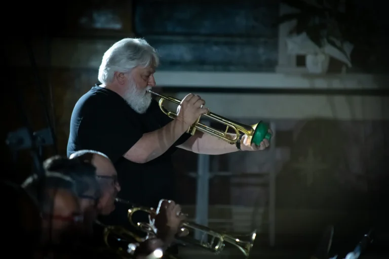 CB BAND DuomoEN2_8387EN2_8387